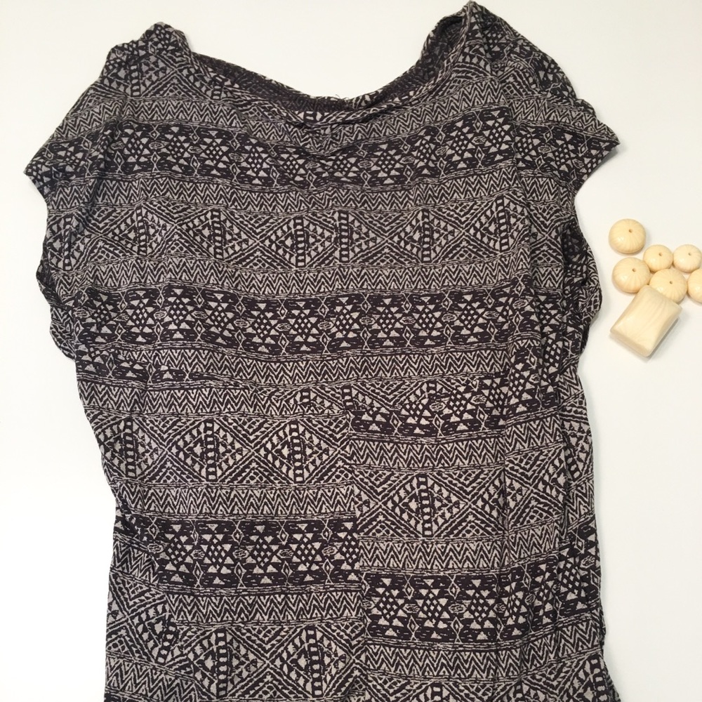 Ella Moss tunic Small ~  cool pattern ~ soft